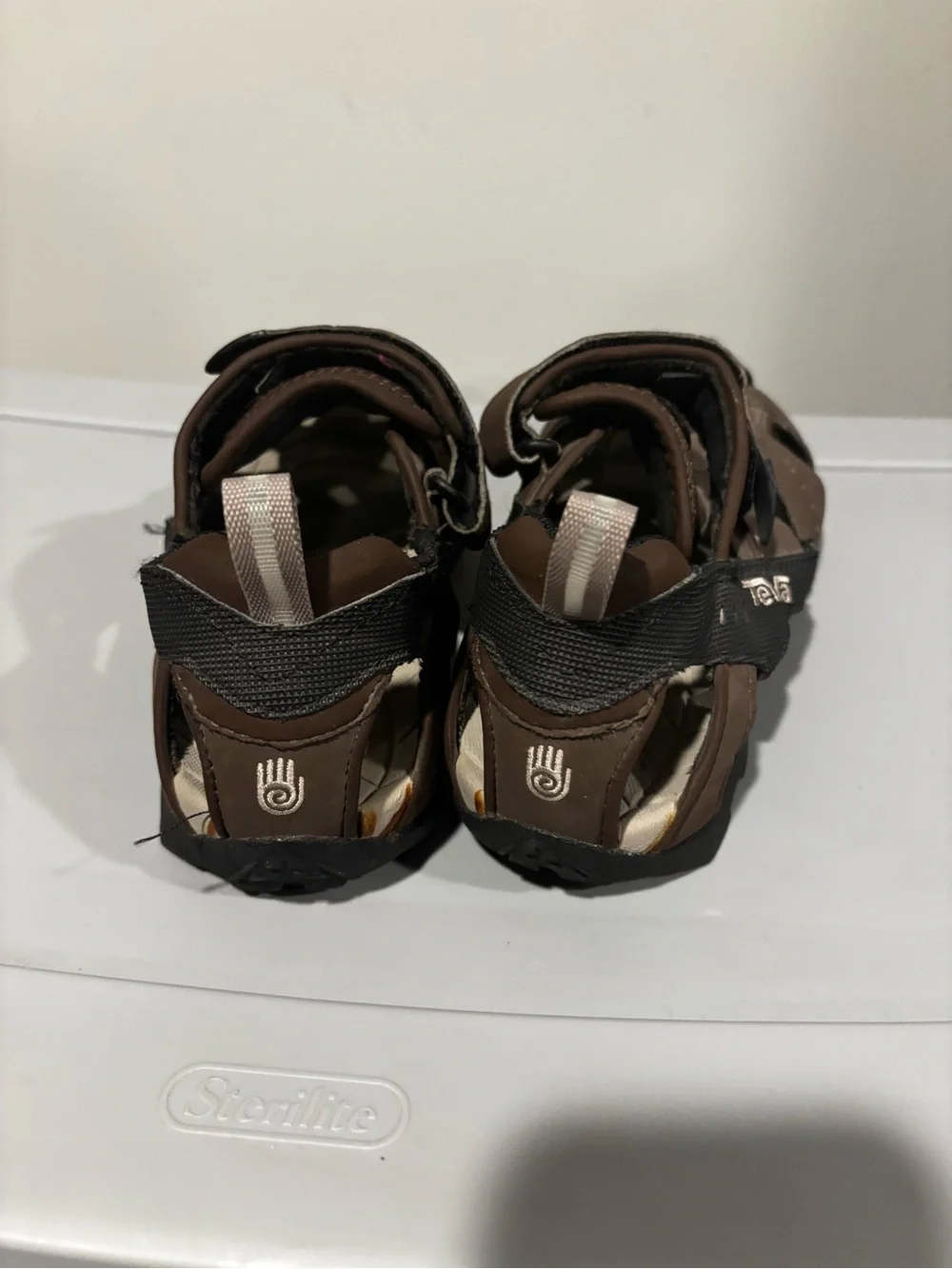Teva Men's Brown and Black Outdoor Sport Sandals size 8